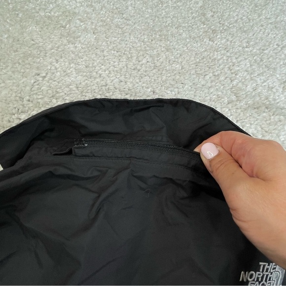 The North Face Boys Hyvent Jacket black size Medium MISSING HOOD - Picture 11 of 16